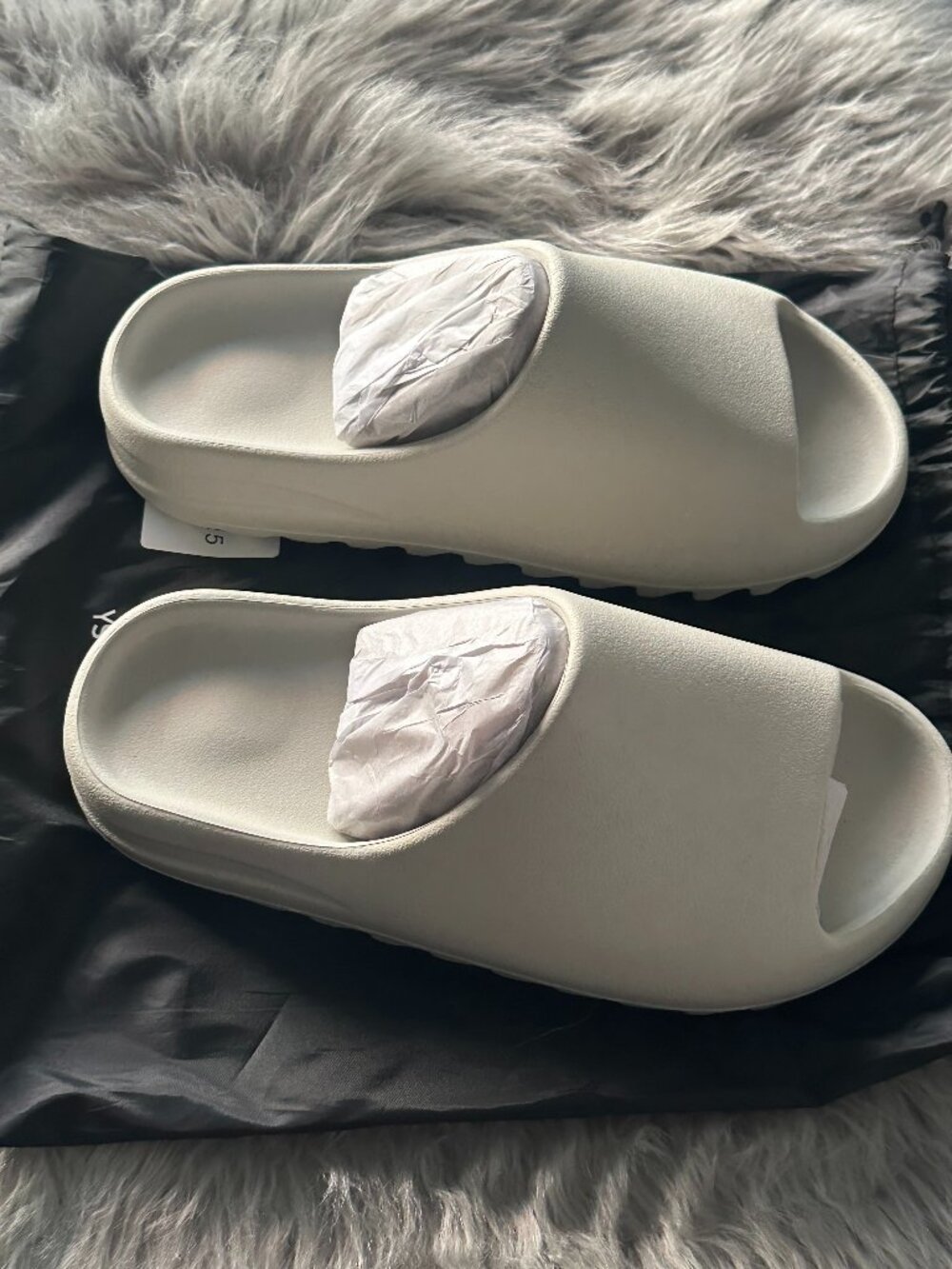 YZY YS-01 Cream Slides Size 10M / 11W Casual Slip-On Sandals